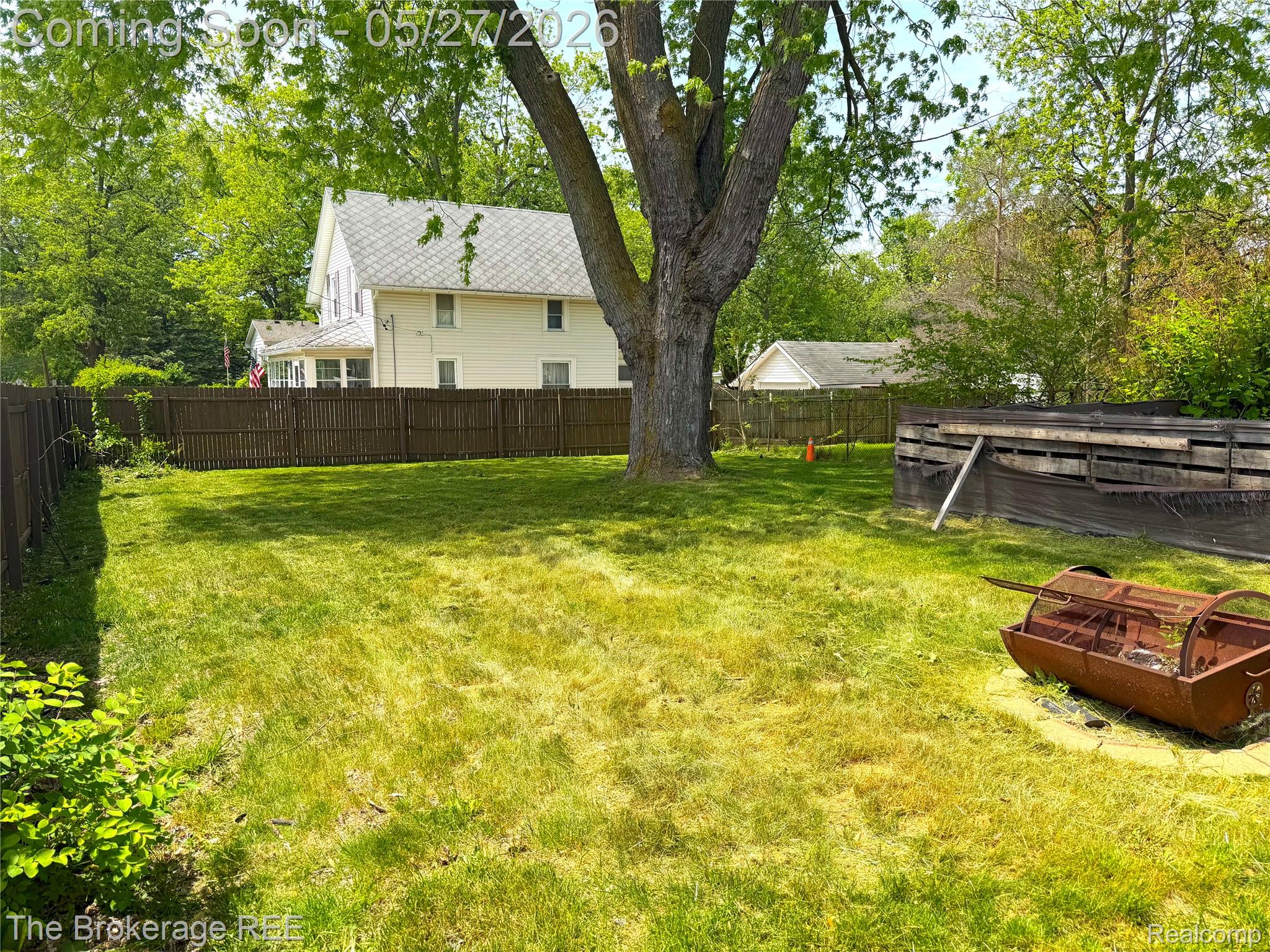 11205 N Saginaw Street