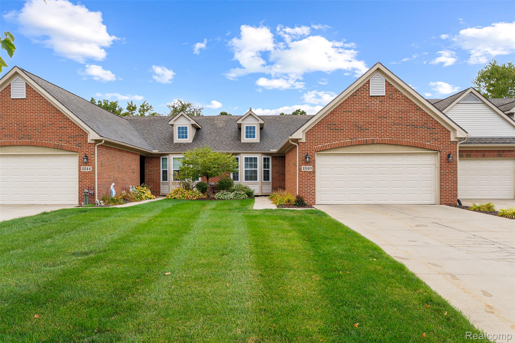 1840 Genoa Circle 43