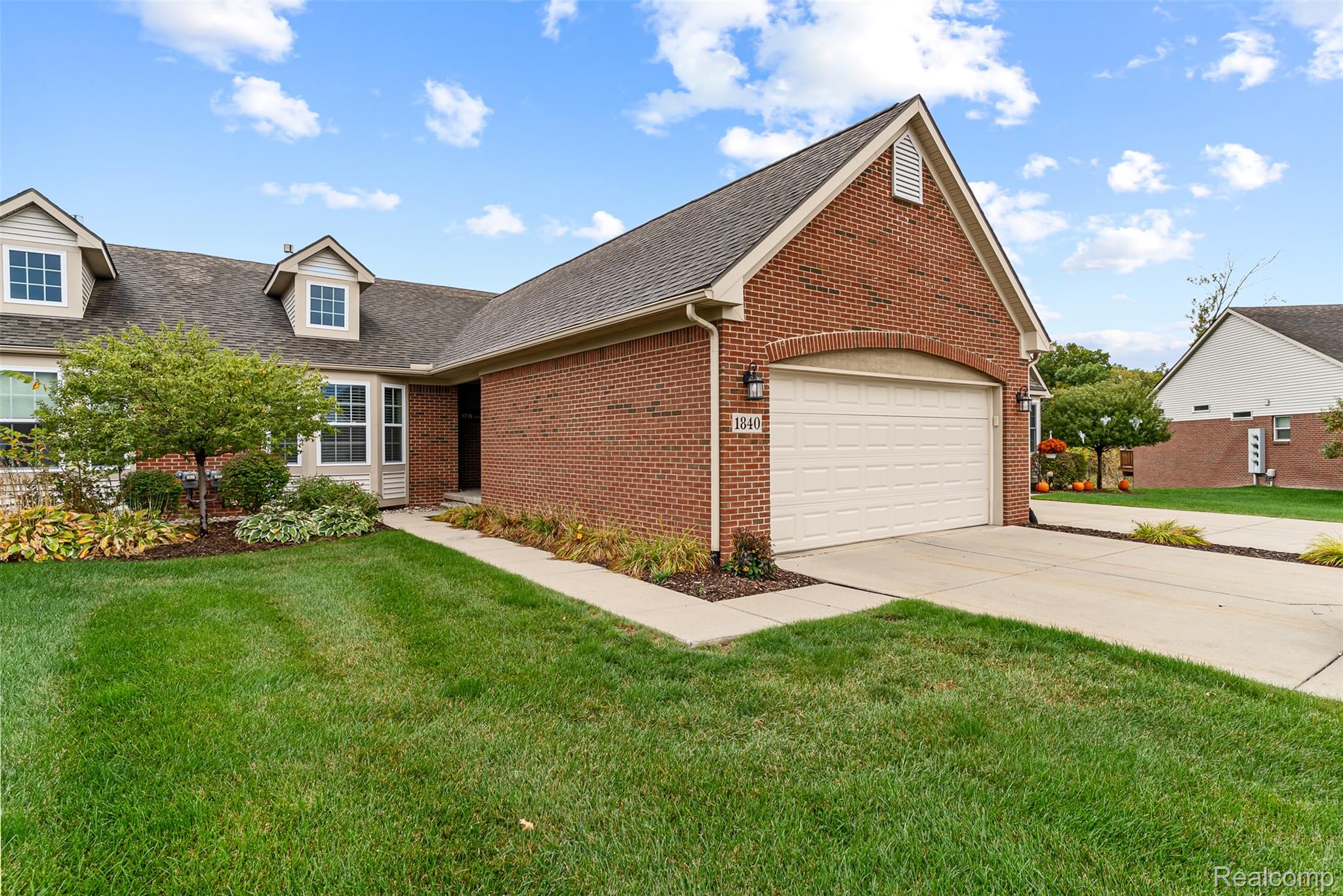 1840 Genoa Circle 43