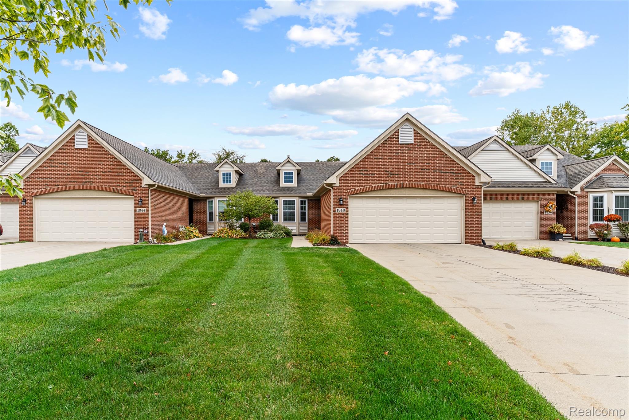 1840 Genoa Circle 43