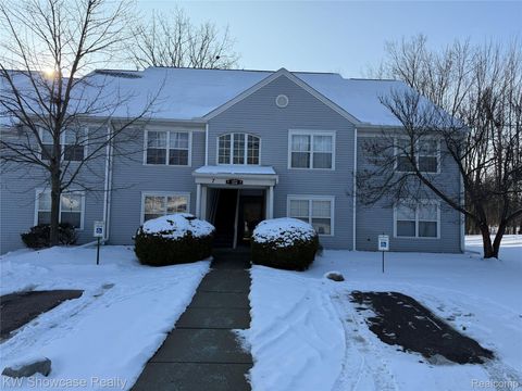 12372 SAINT ANDREWS Way Fenton Charter Township MI 48430