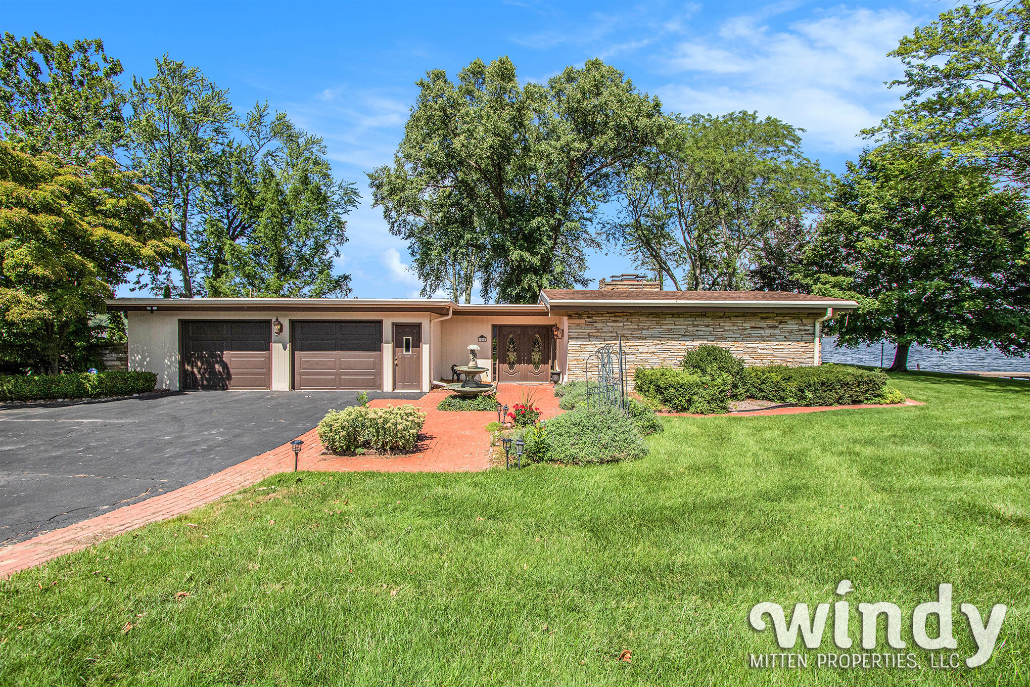 7206 Beechwood Circle
