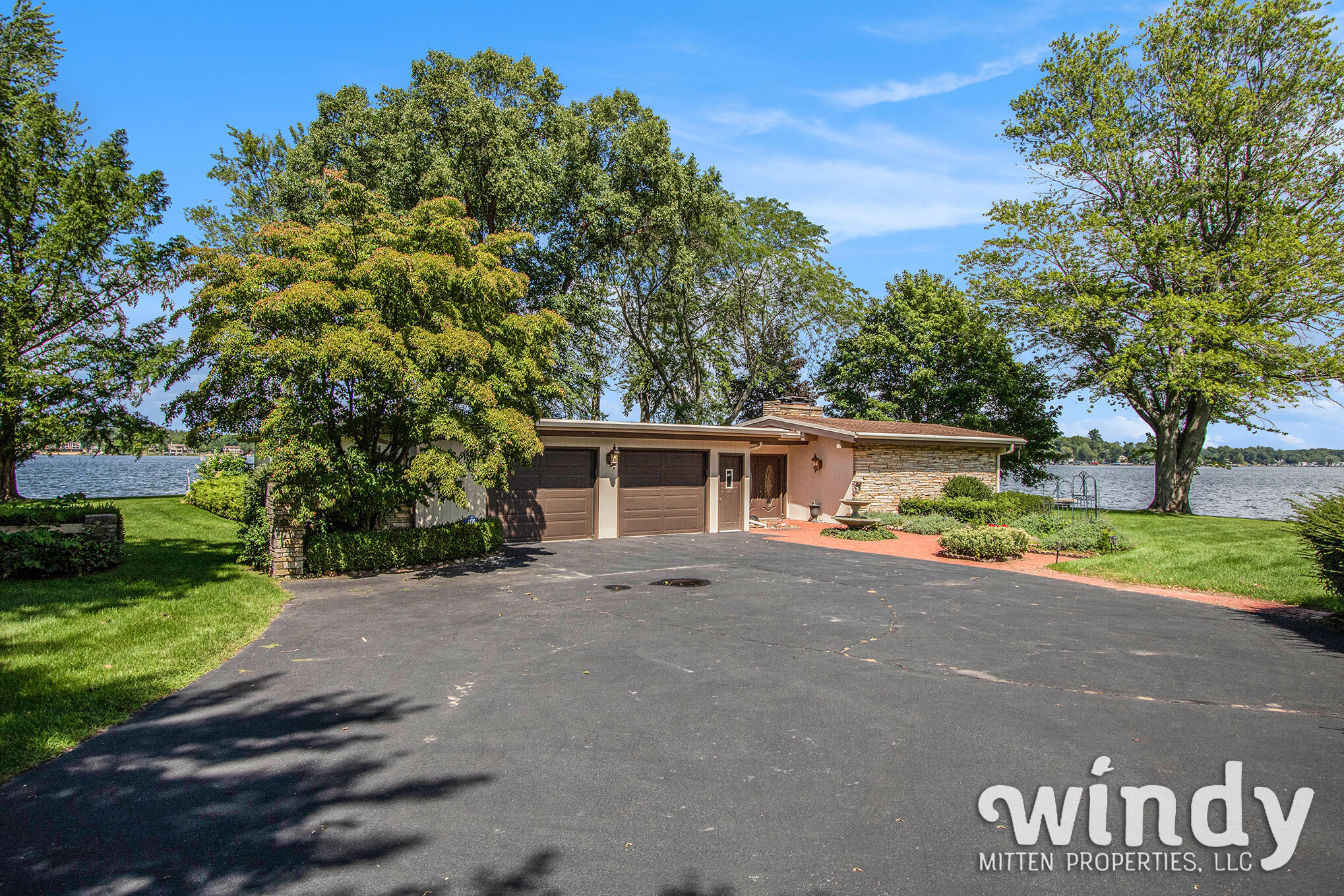 7206 Beechwood Circle