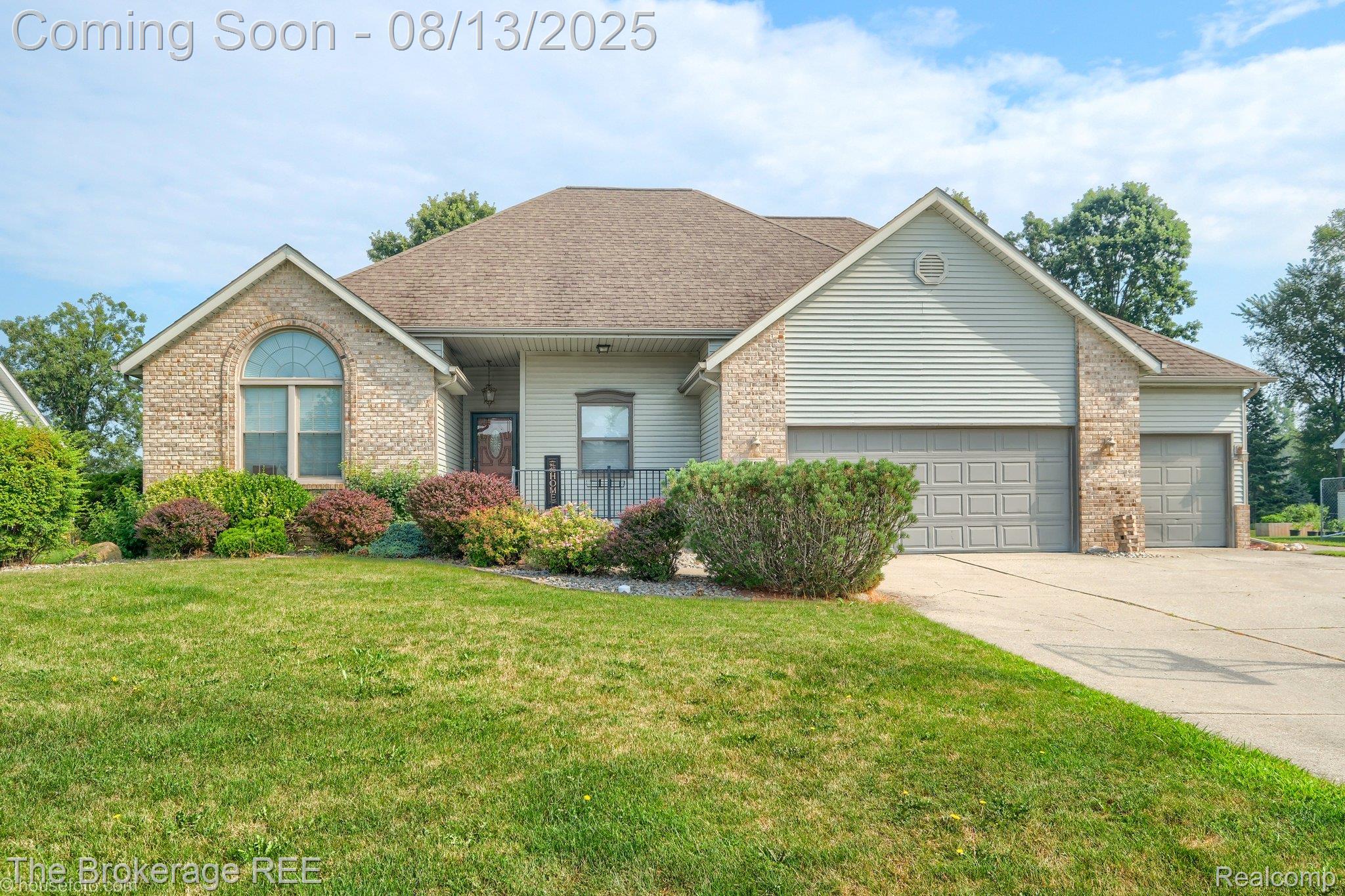 8101 BOULDER Drive