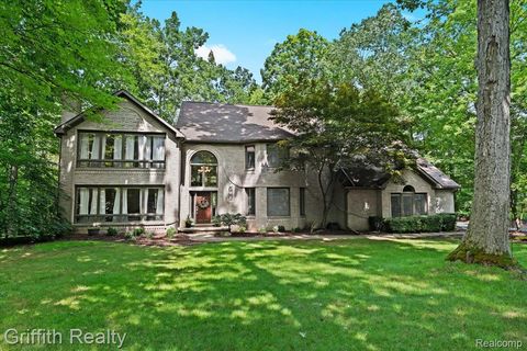 2018 Pine Hollow Trail Brighton City MI 48114