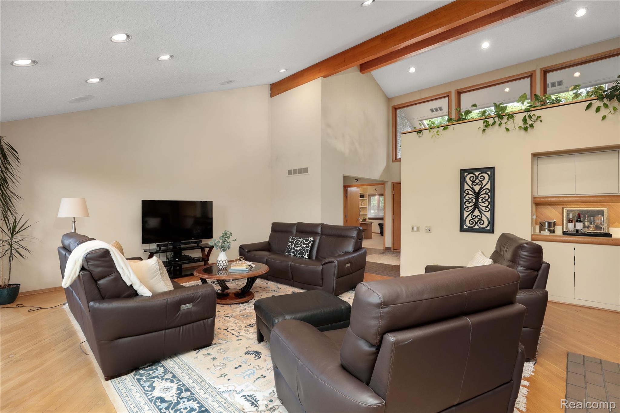 4972 Champlain Circle