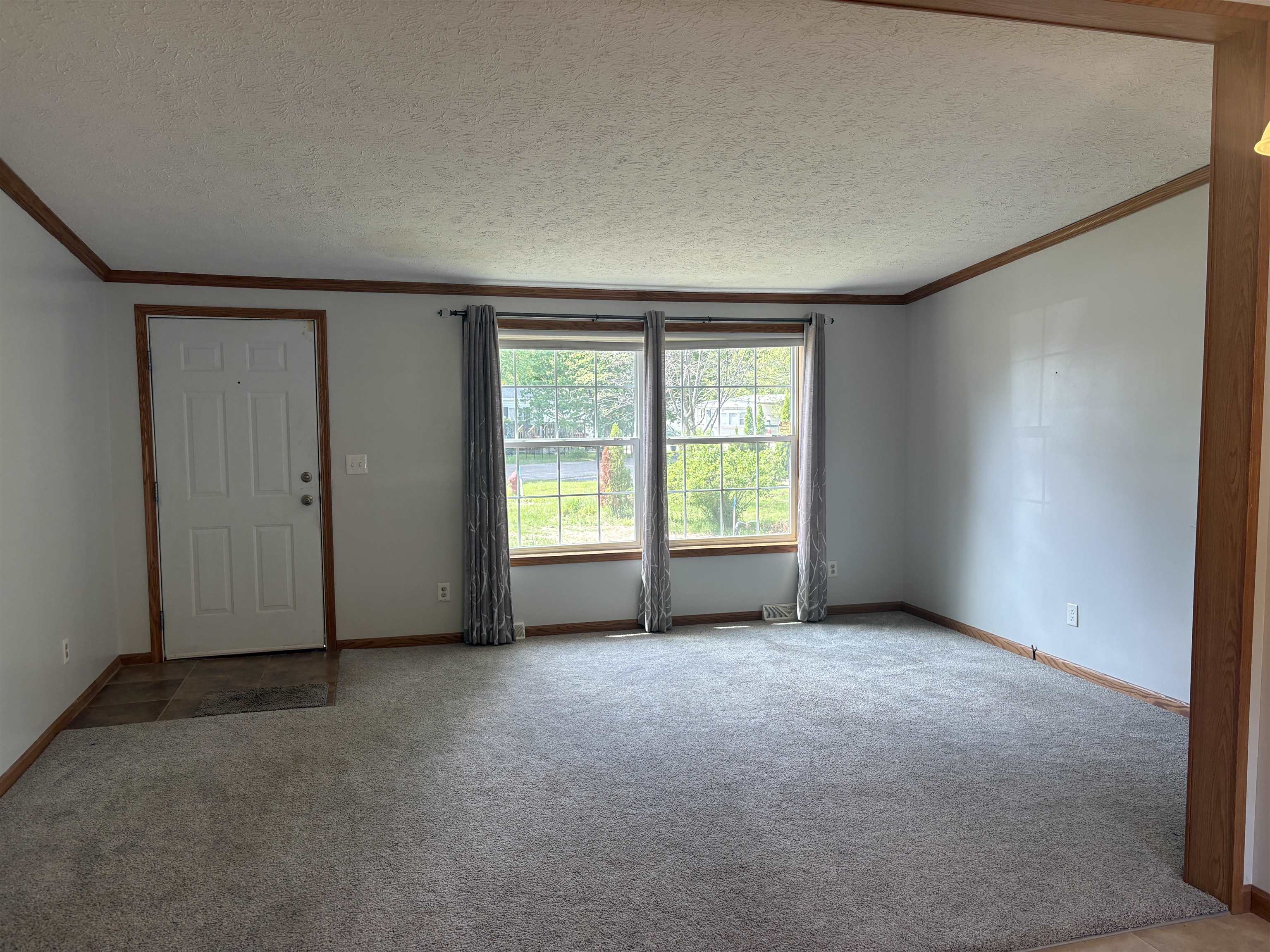 714 Golfview Circle