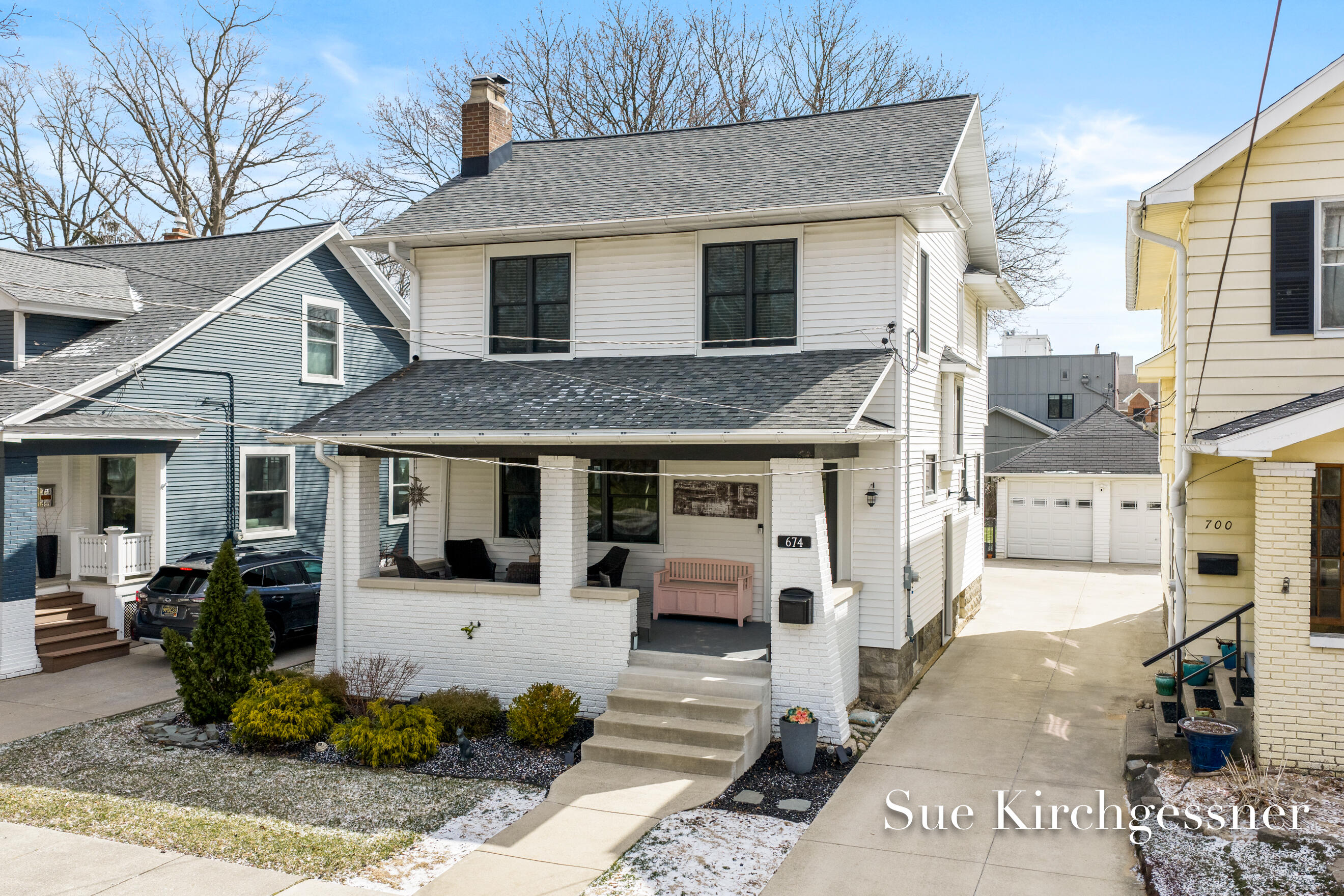 674 Lovett Avenue SE