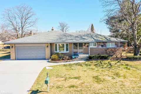 38044 Seaway Court Harrison Charter Township Macomb MI 48045