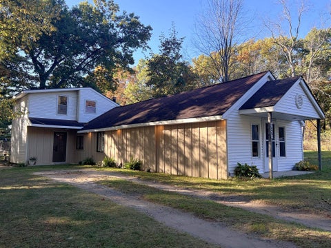 Photo of 15270 Ripple Drive, Argentine Township, MI 48451 (MLS # 60050225590)