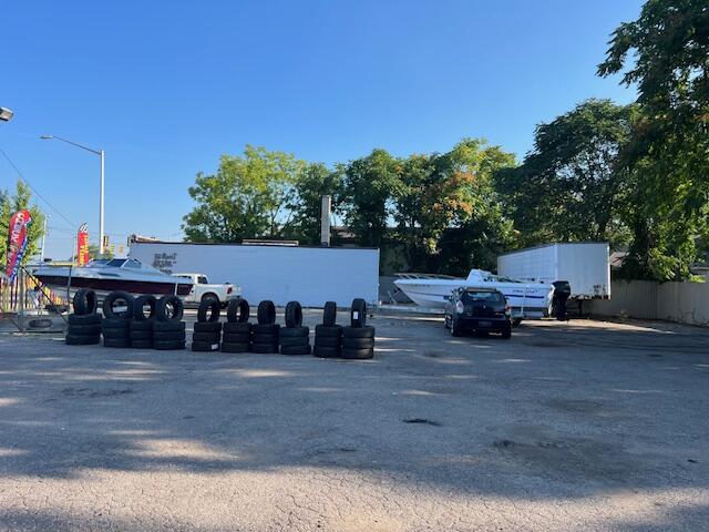 820 S Division Avenue