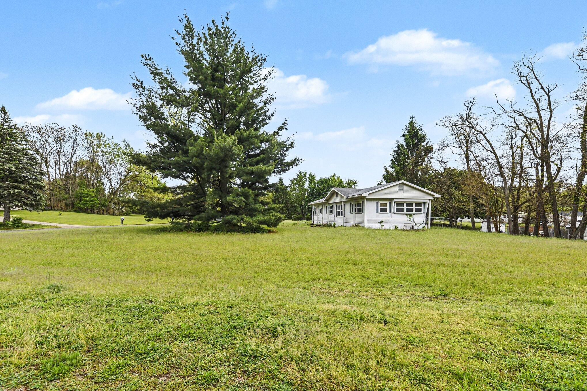 39391 Sandyridge Circle