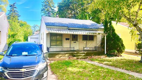 20760 Atlantic Avenue Warren City MI 48091