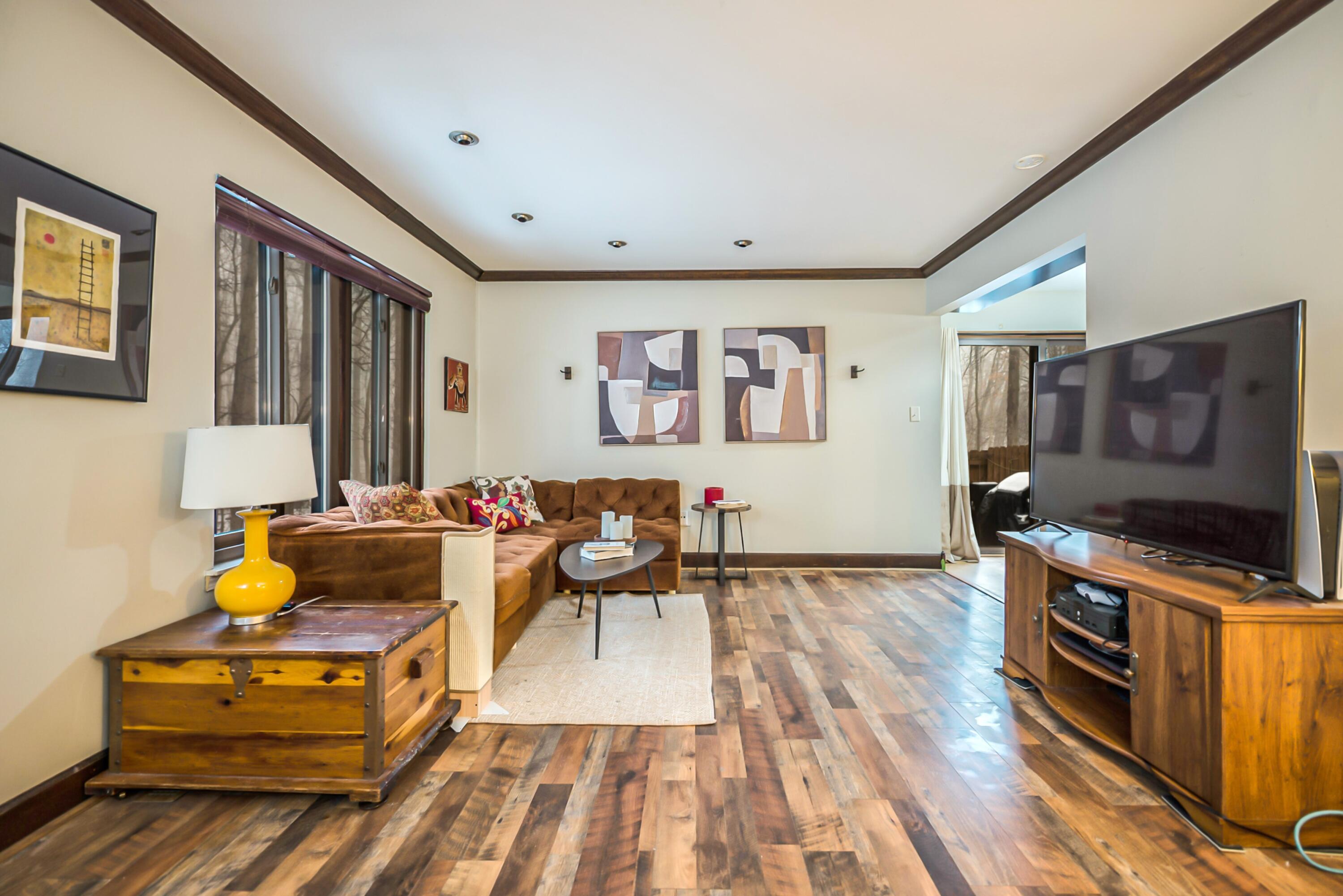 2938 Roundtree Boulevard