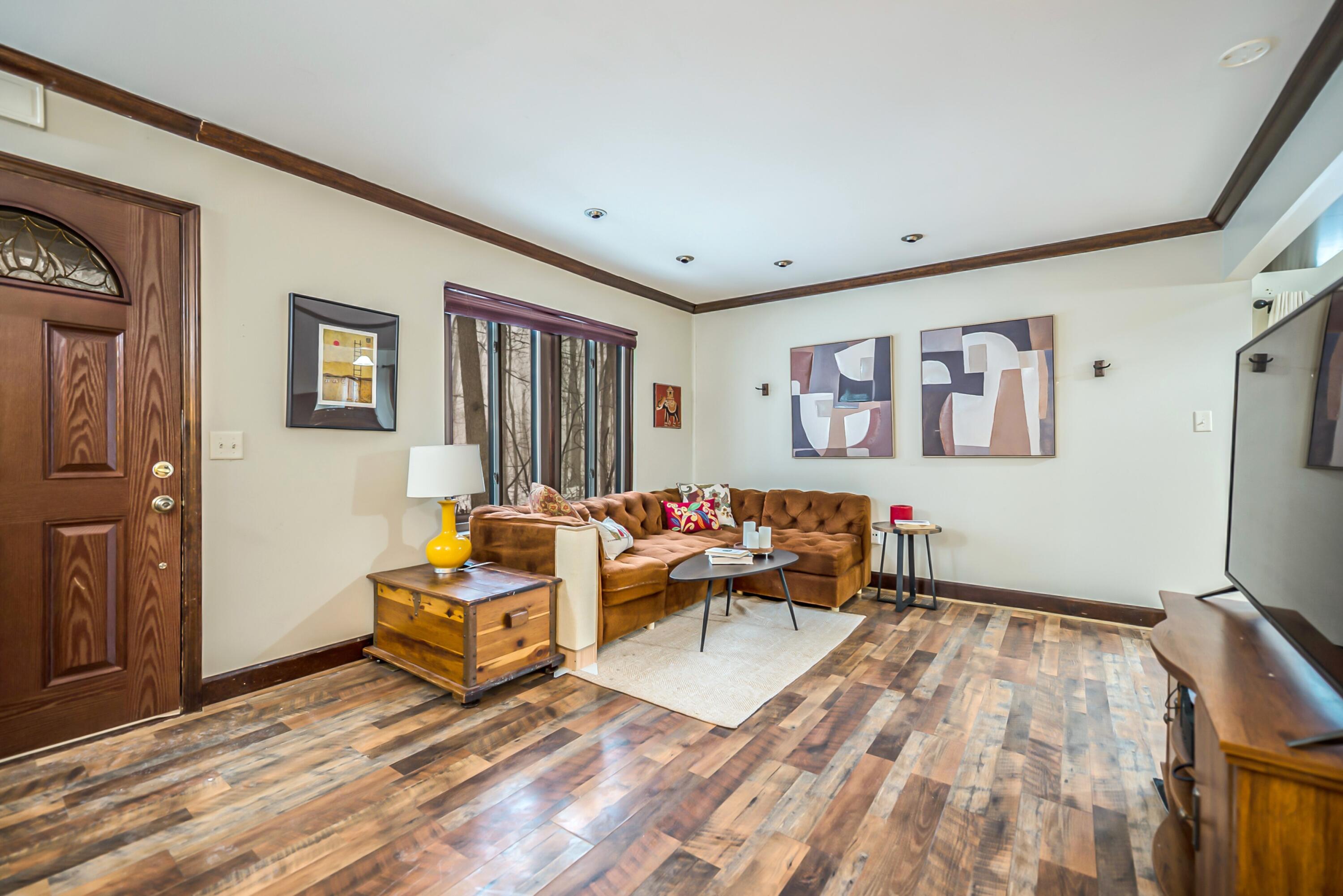 2938 Roundtree Boulevard