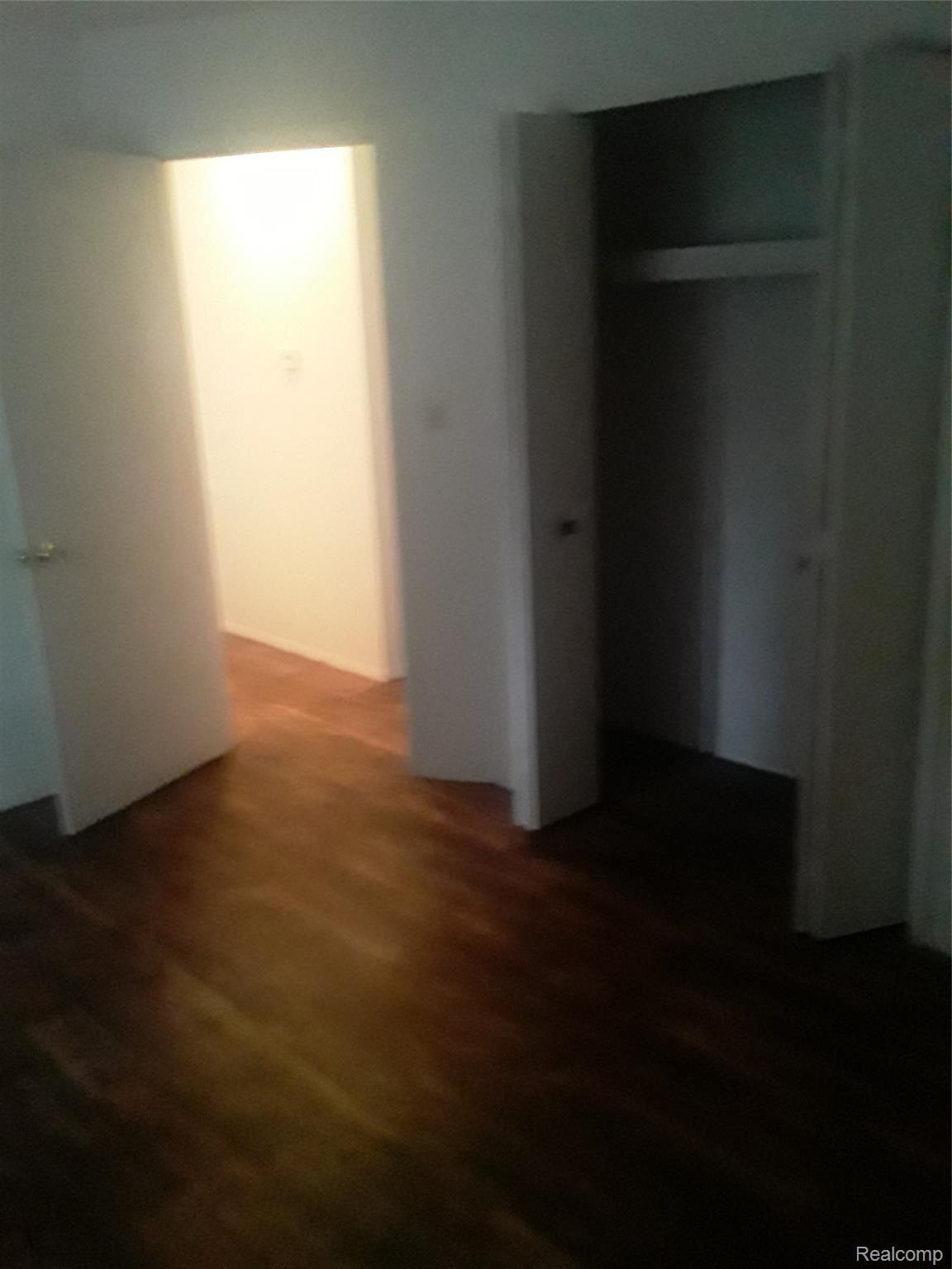 27455 AVONDALE Street