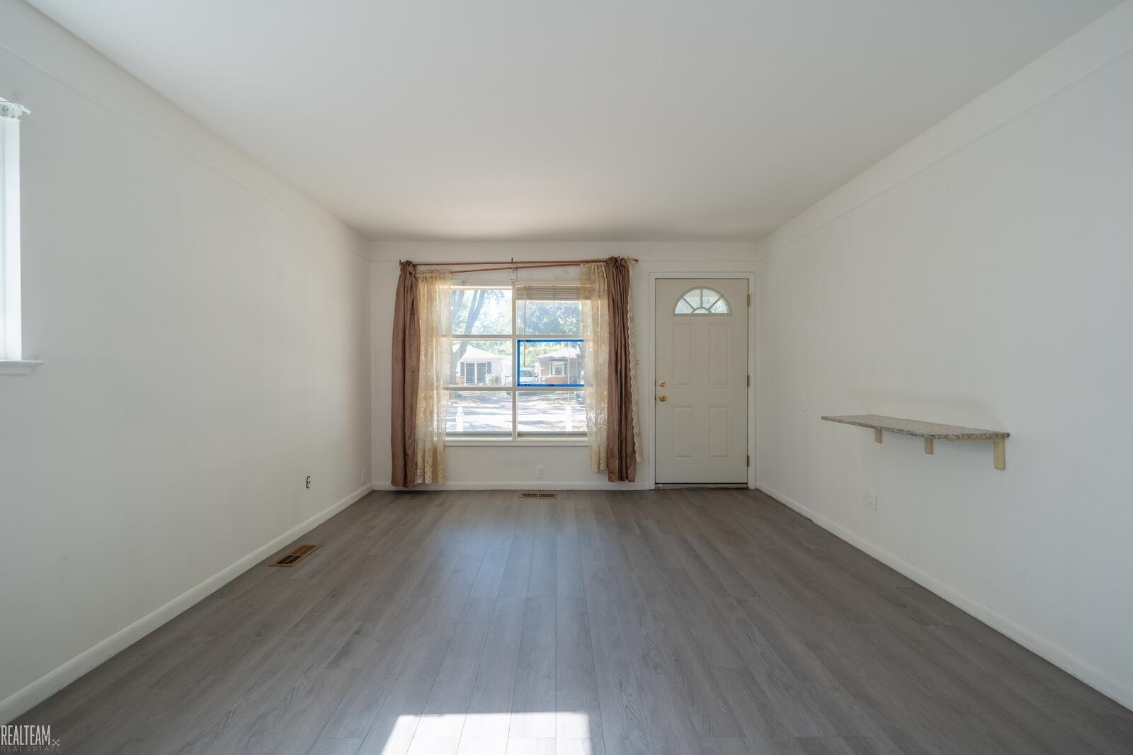 27720 Barrington Street