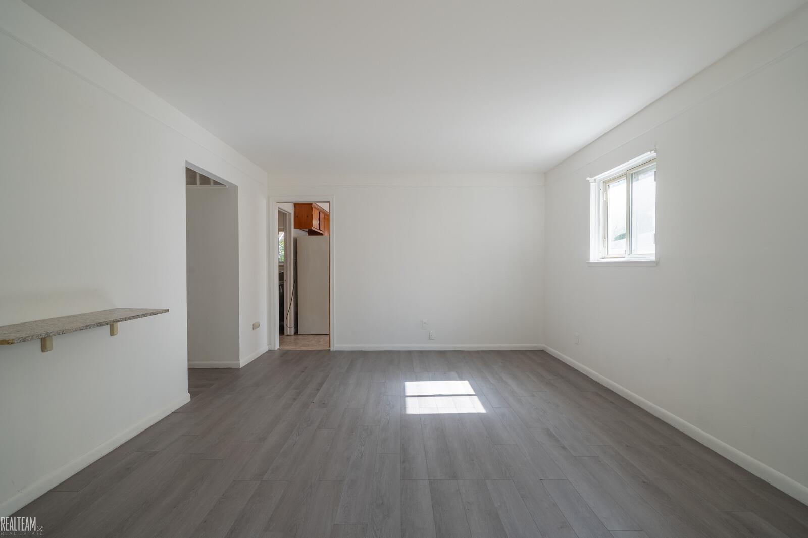 27720 Barrington Street