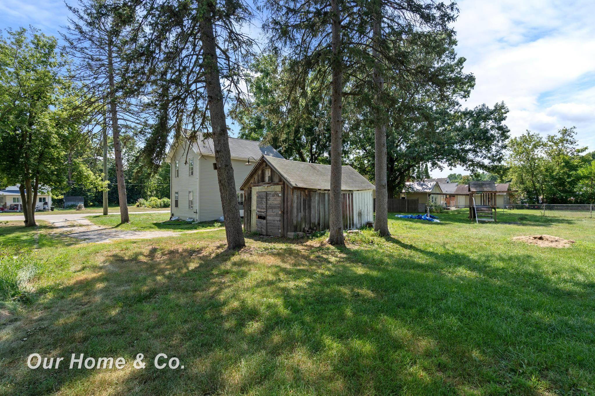 240 W 3rd Street