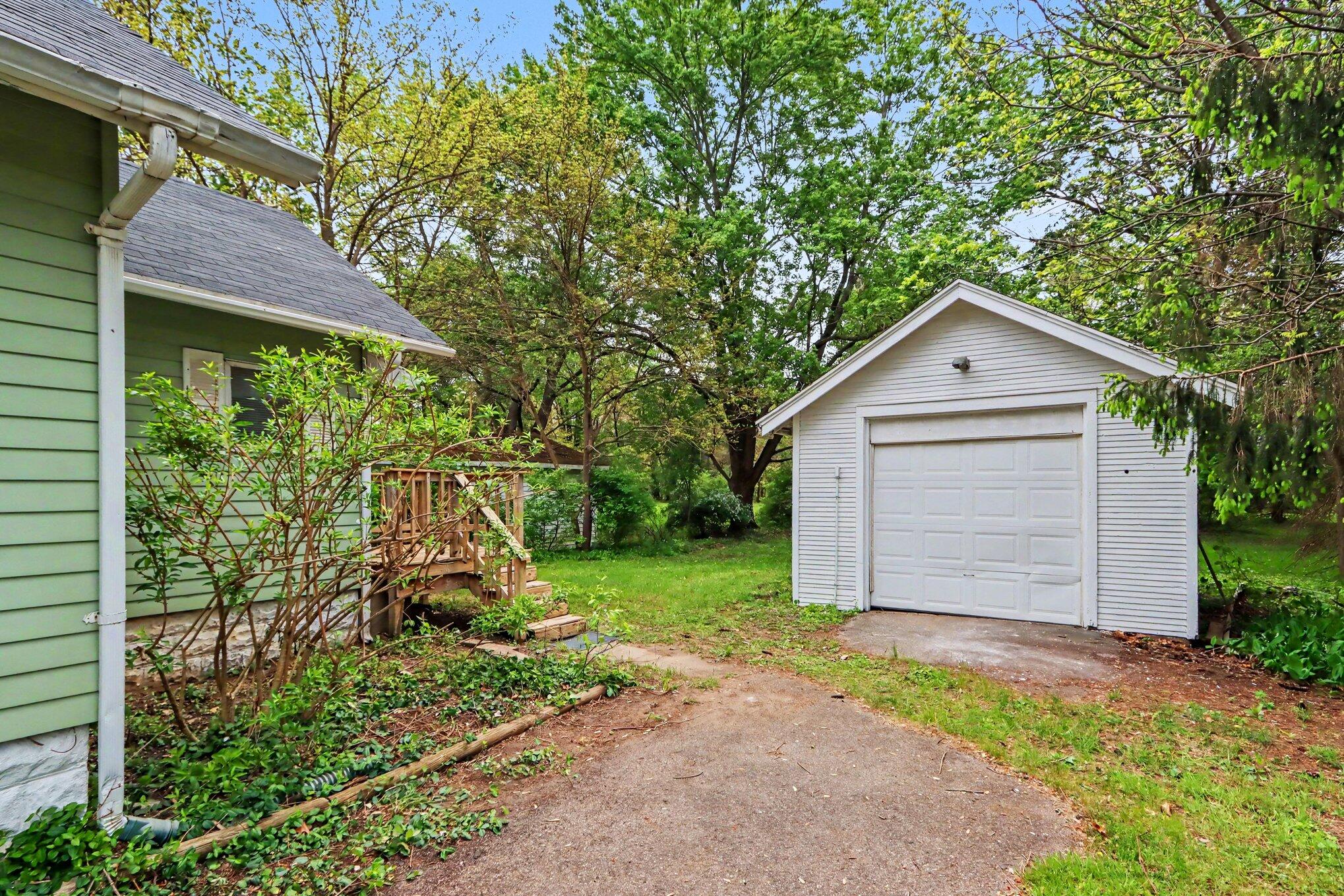 549 Avenue A