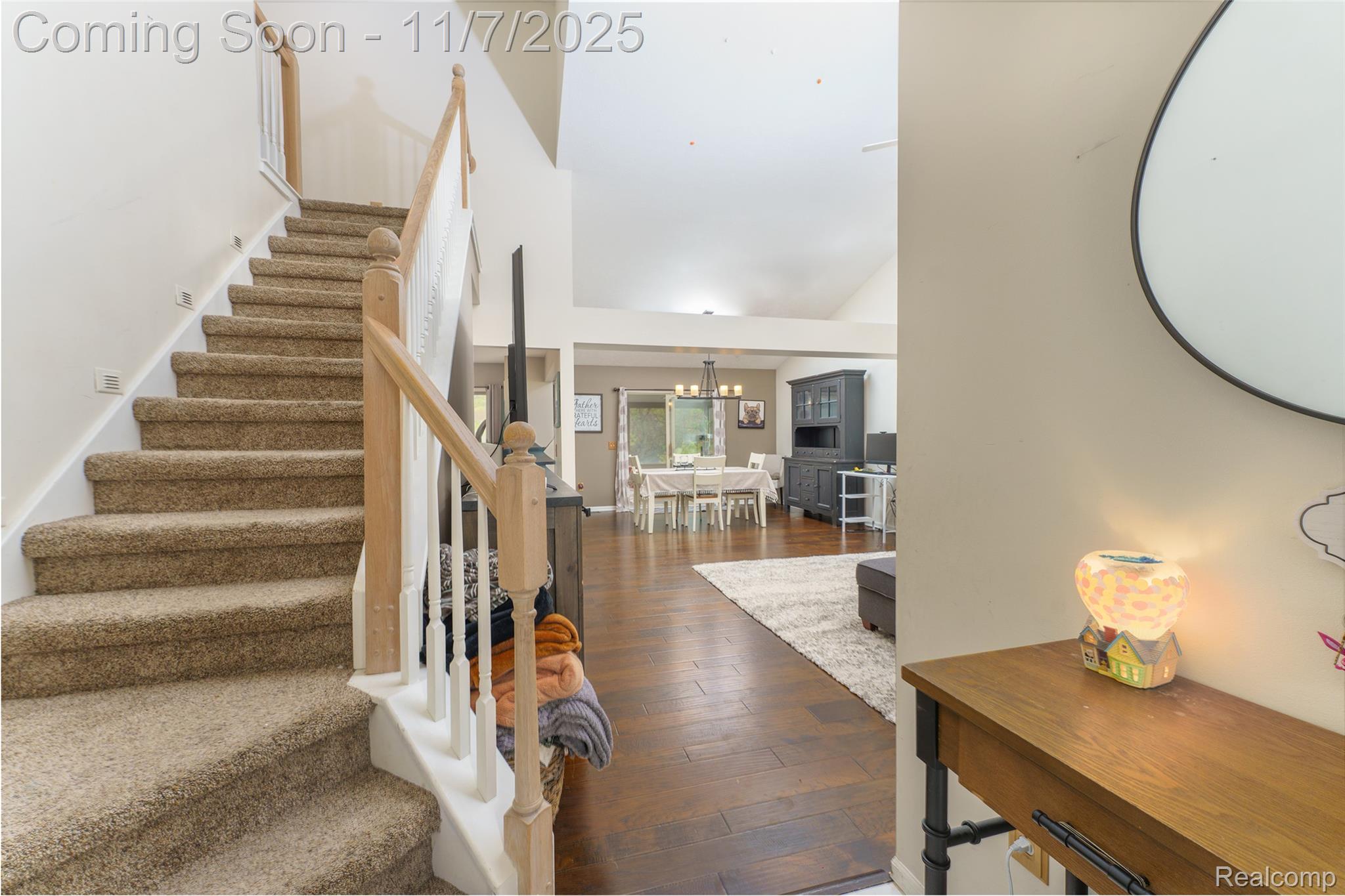 1285 Edgebrook Drive