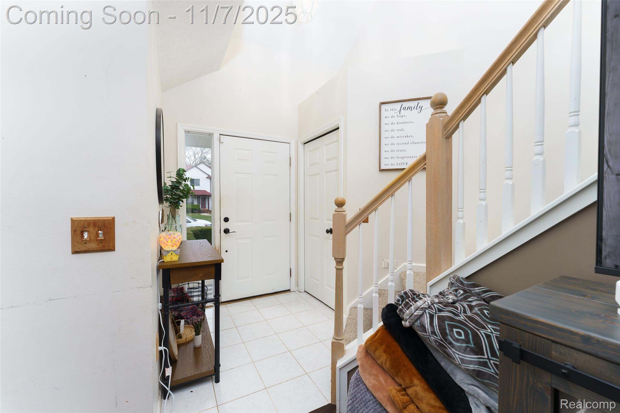 1285 Edgebrook Drive