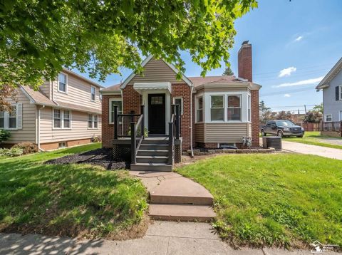 Photo of 138 Tremont Street, Monroe City, MI 48162 (MLS # 57050208361)