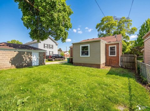 Tiny photo for 138 Tremont Street, Monroe City, MI 48162 (MLS # 57050208361)