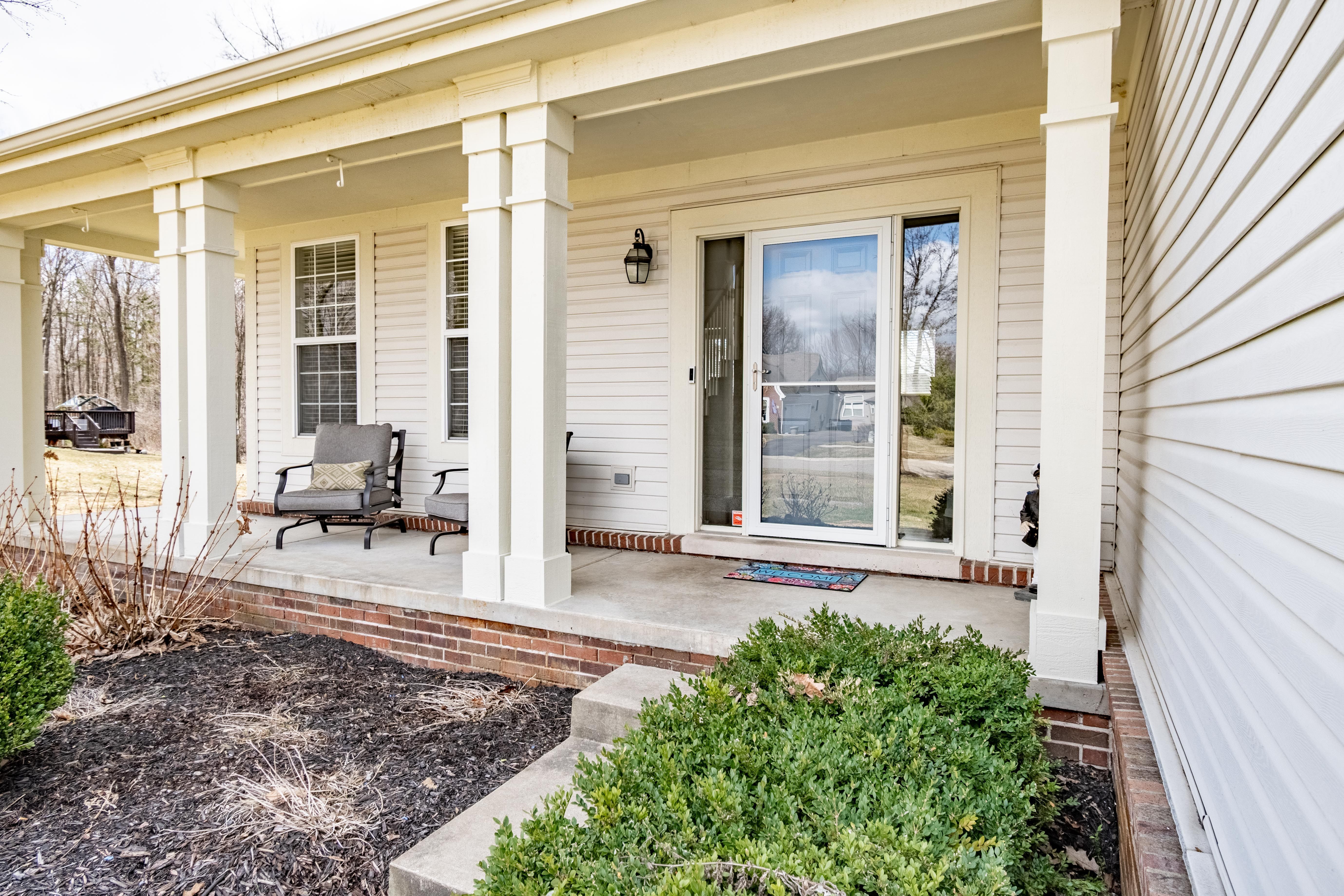 5946 OAK BEND Court