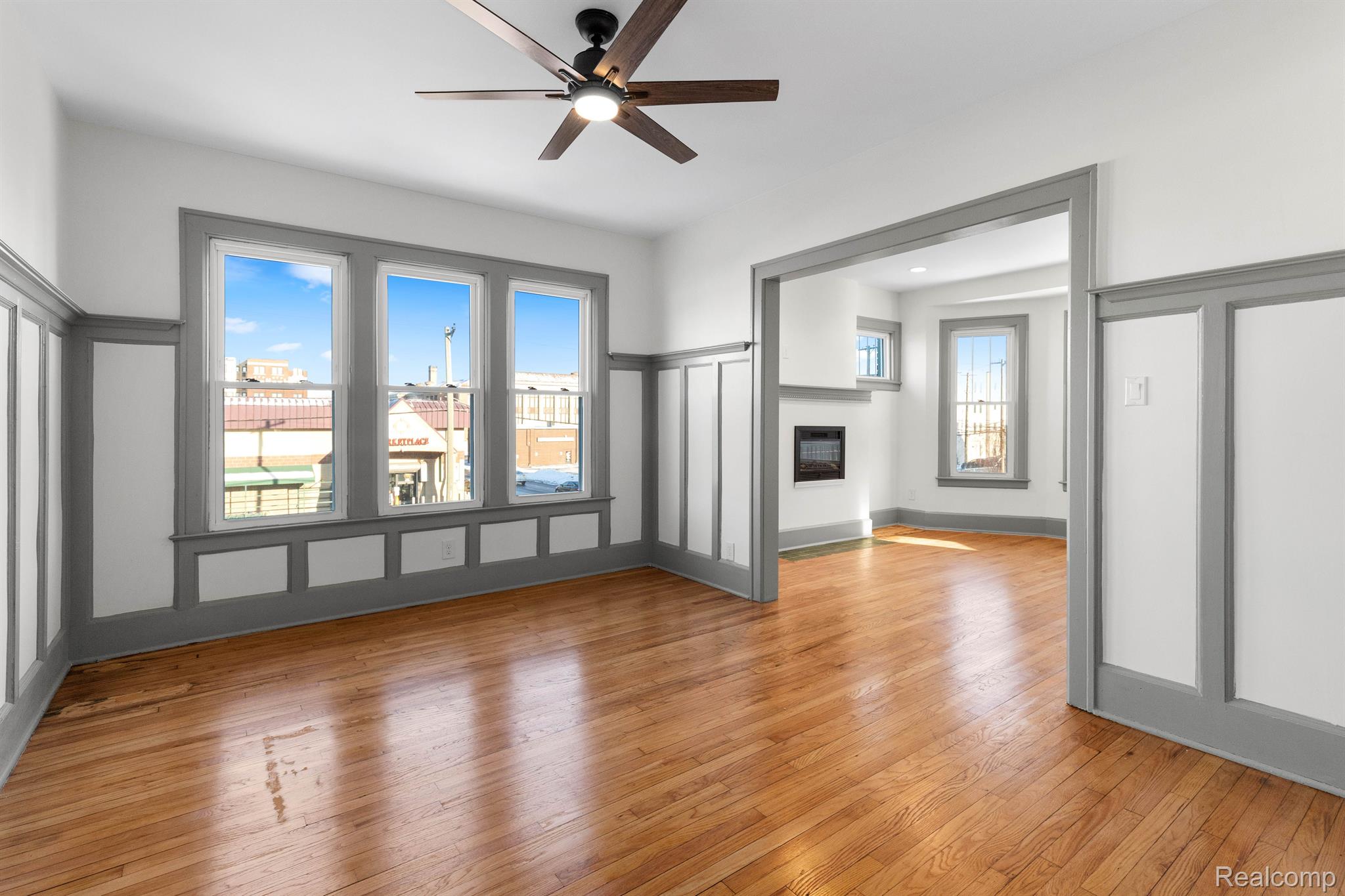 Detroit City, Michigan 48202, United States, 2 Bedrooms Bedrooms, ,1 BathroomBathrooms,Residential,Active,191259