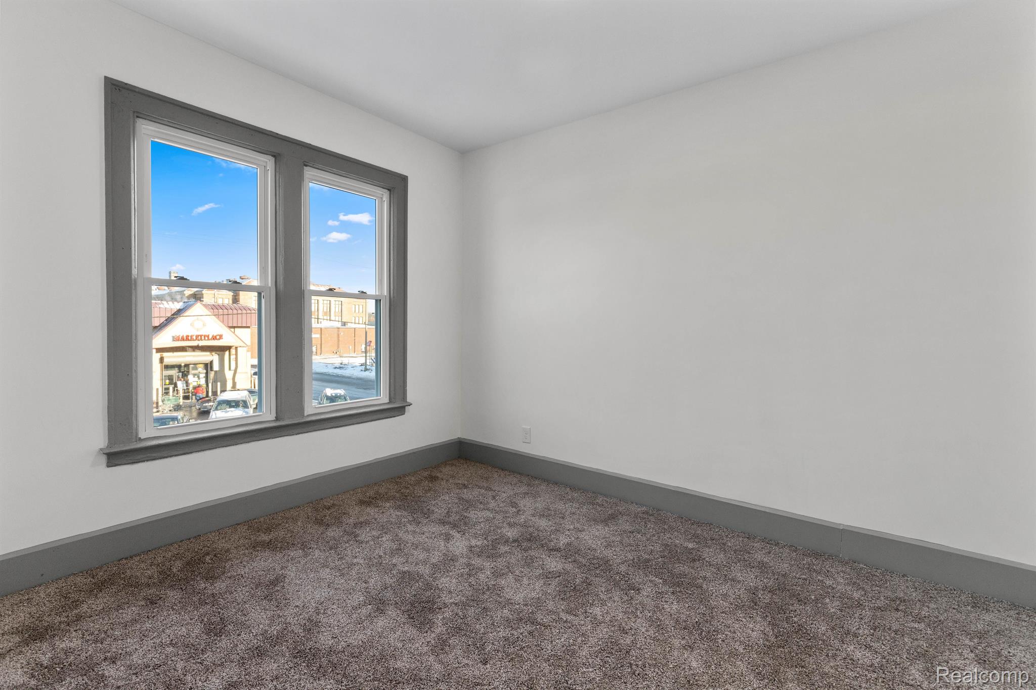 Detroit City, Michigan 48202, United States, 2 Bedrooms Bedrooms, ,1 BathroomBathrooms,Residential,Active,191259