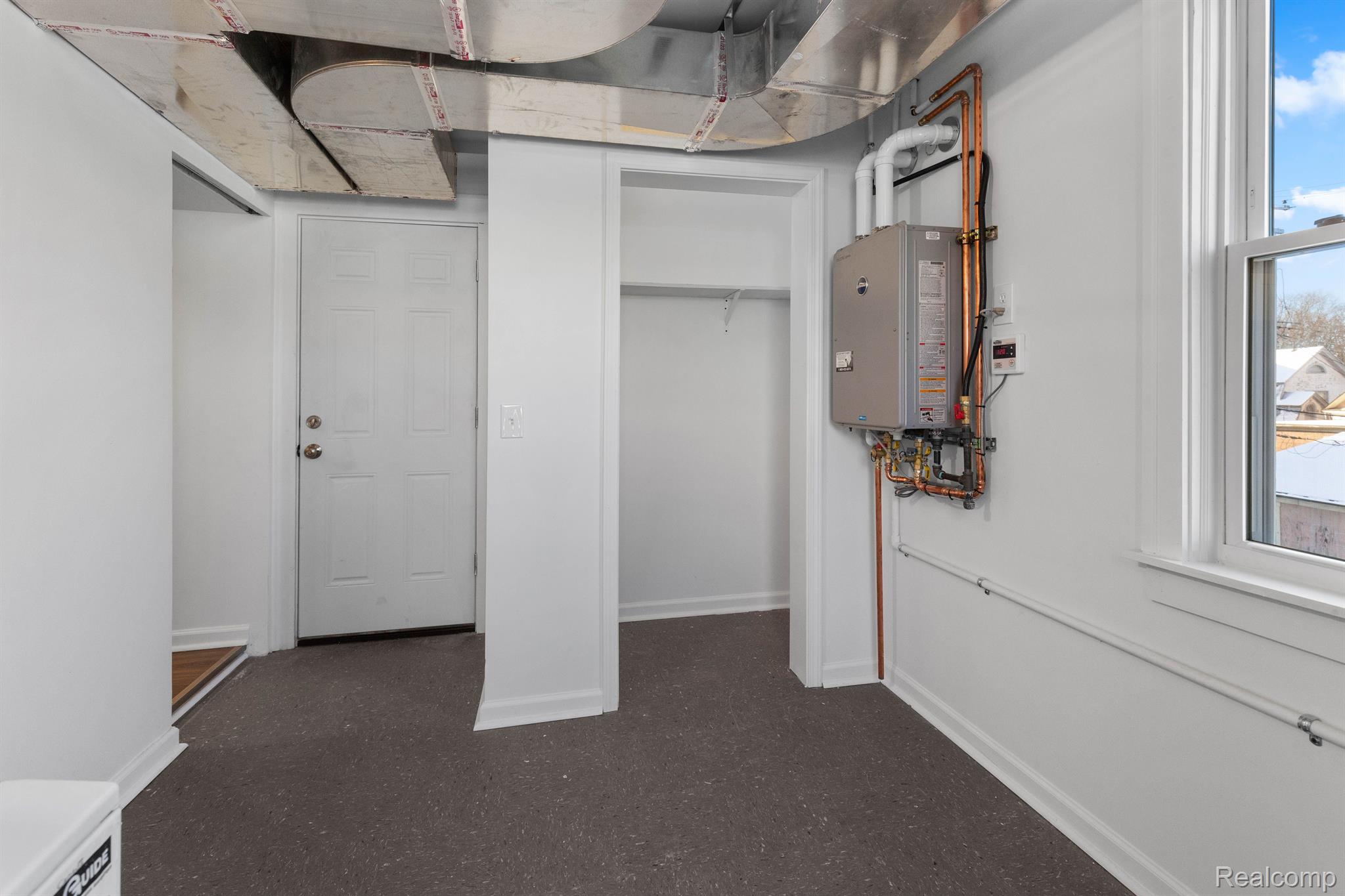 Detroit City, Michigan 48202, United States, 2 Bedrooms Bedrooms, ,1 BathroomBathrooms,Residential,Active,191259