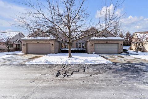 215 Edington Circle Canton Charter Township MI 48187