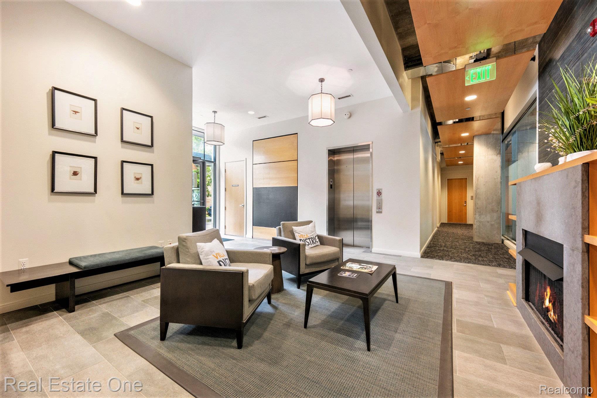 2051 Villa Road 203