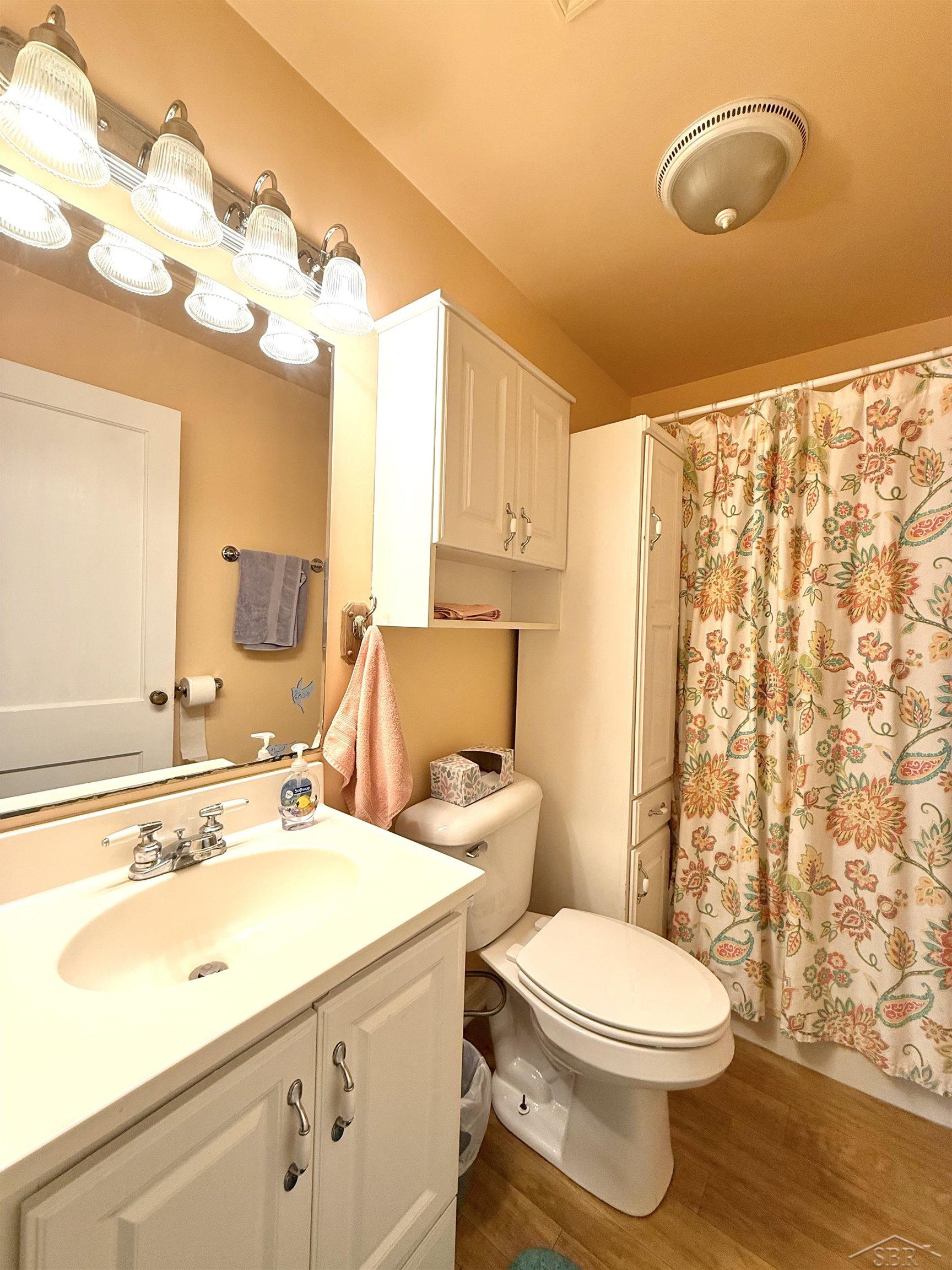 22 W Sebewaing Street