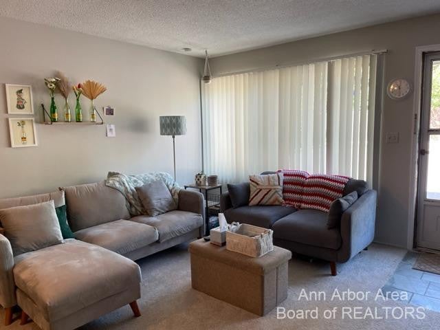 442 S 1st Street 4