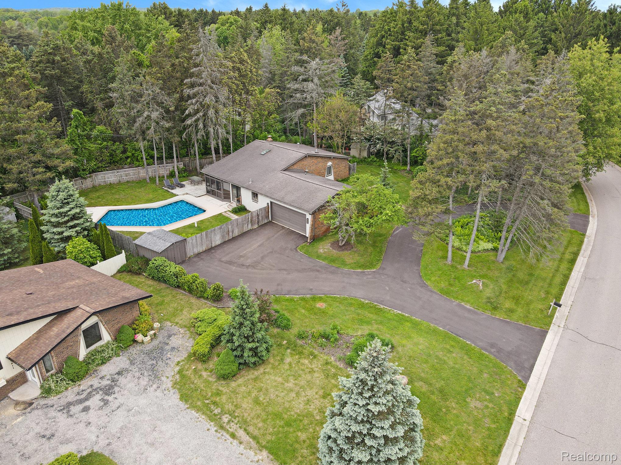 Independence Charter Township, Michigan 48348, United States, 3 Bedrooms Bedrooms, ,2 BathroomsBathrooms,Residential,Active,143027