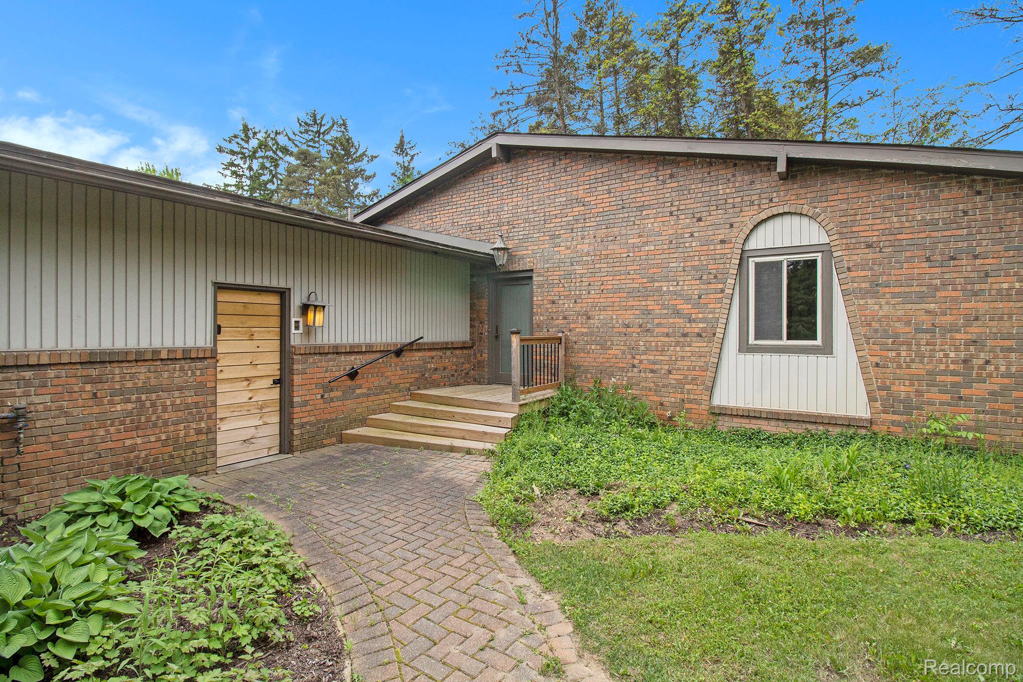 Independence Charter Township, Michigan 48348, United States, 3 Bedrooms Bedrooms, ,2 BathroomsBathrooms,Residential,Active,143027