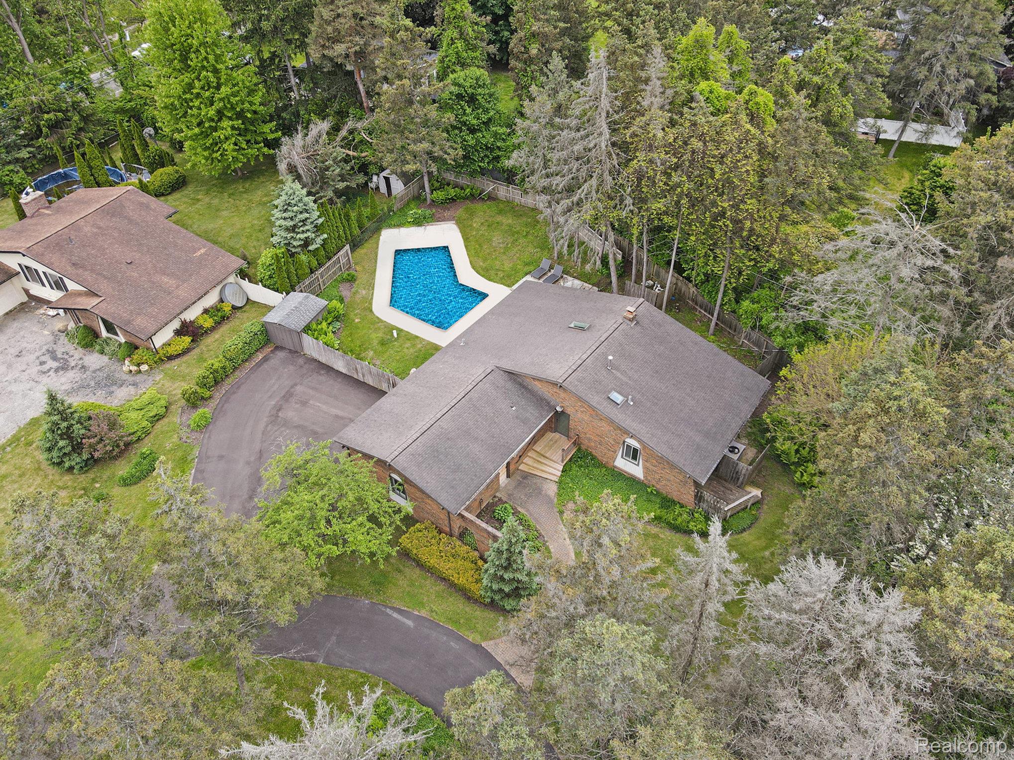 Independence Charter Township, Michigan 48348, United States, 3 Bedrooms Bedrooms, ,2 BathroomsBathrooms,Residential,Active,143027