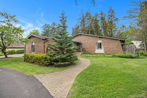 7831 Caberfae Trail Independence Charter Township MI 48348