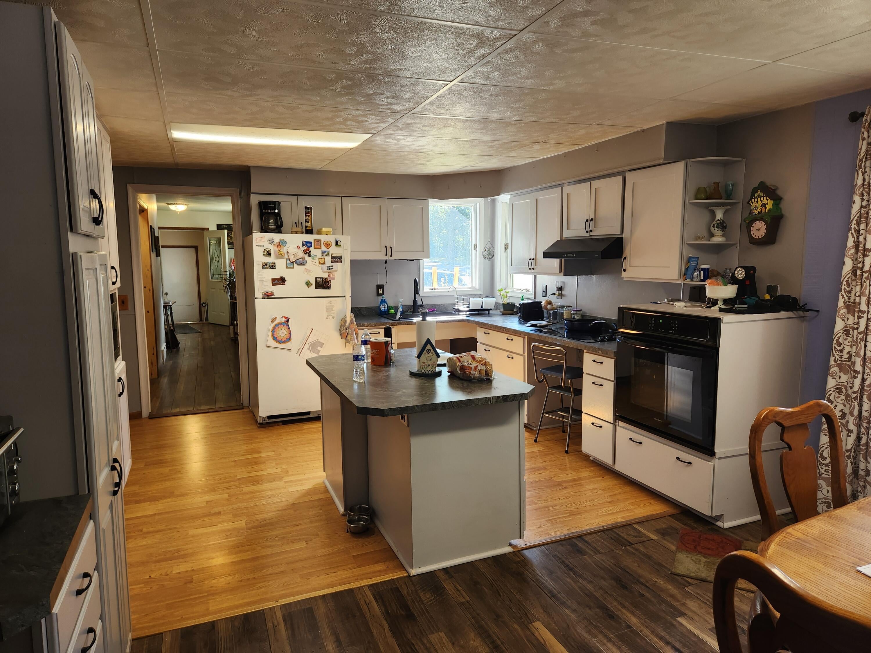 347 W Foss Avenue