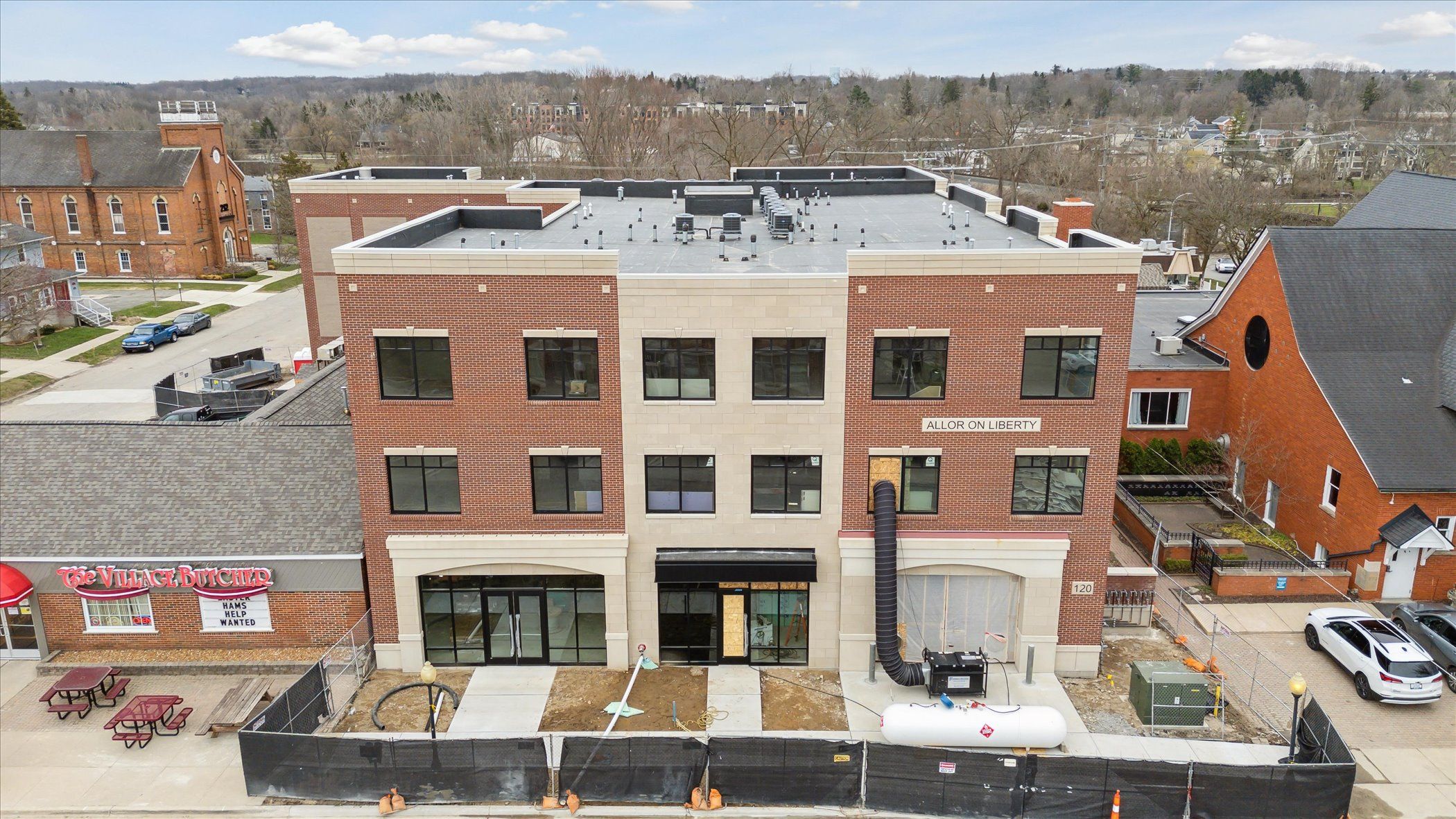 120 E LIBERTY Street UNIT 203