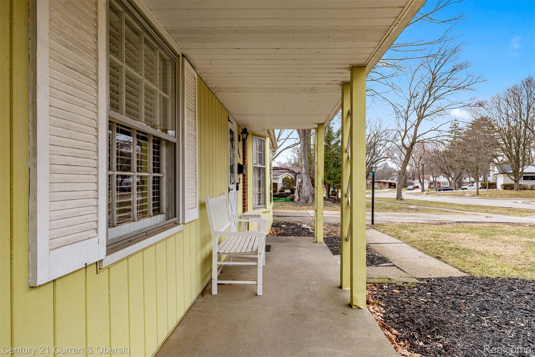 18925 Webster Avenue