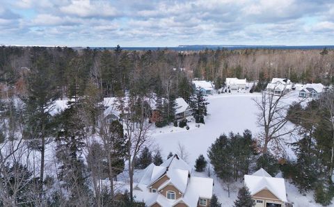 17 Frog Pond Glen Arbor Township MI 49636