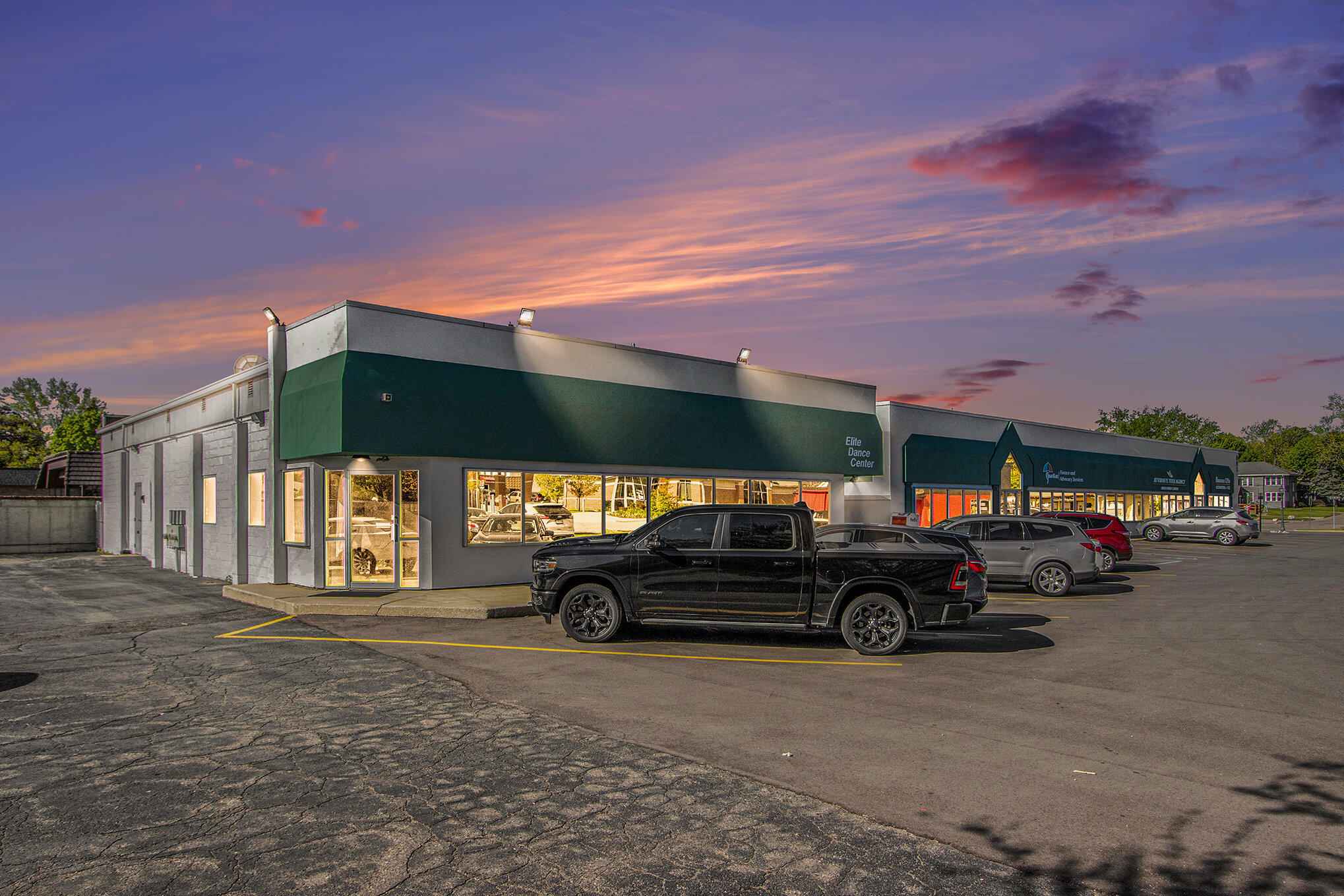 691-693 Capital Avenue SW