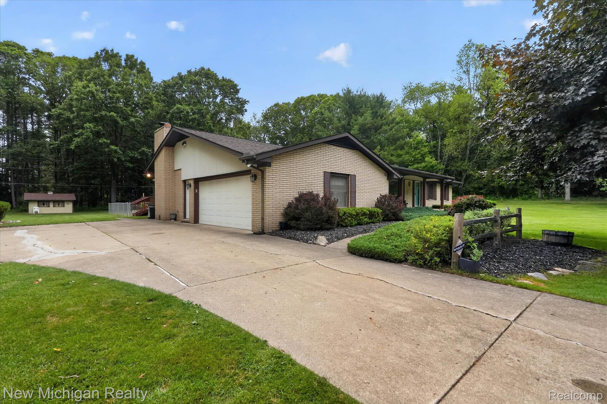 1325 Pine Grove Lane