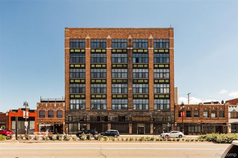 1440 Gratiot Avenue Detroit City MI 48207