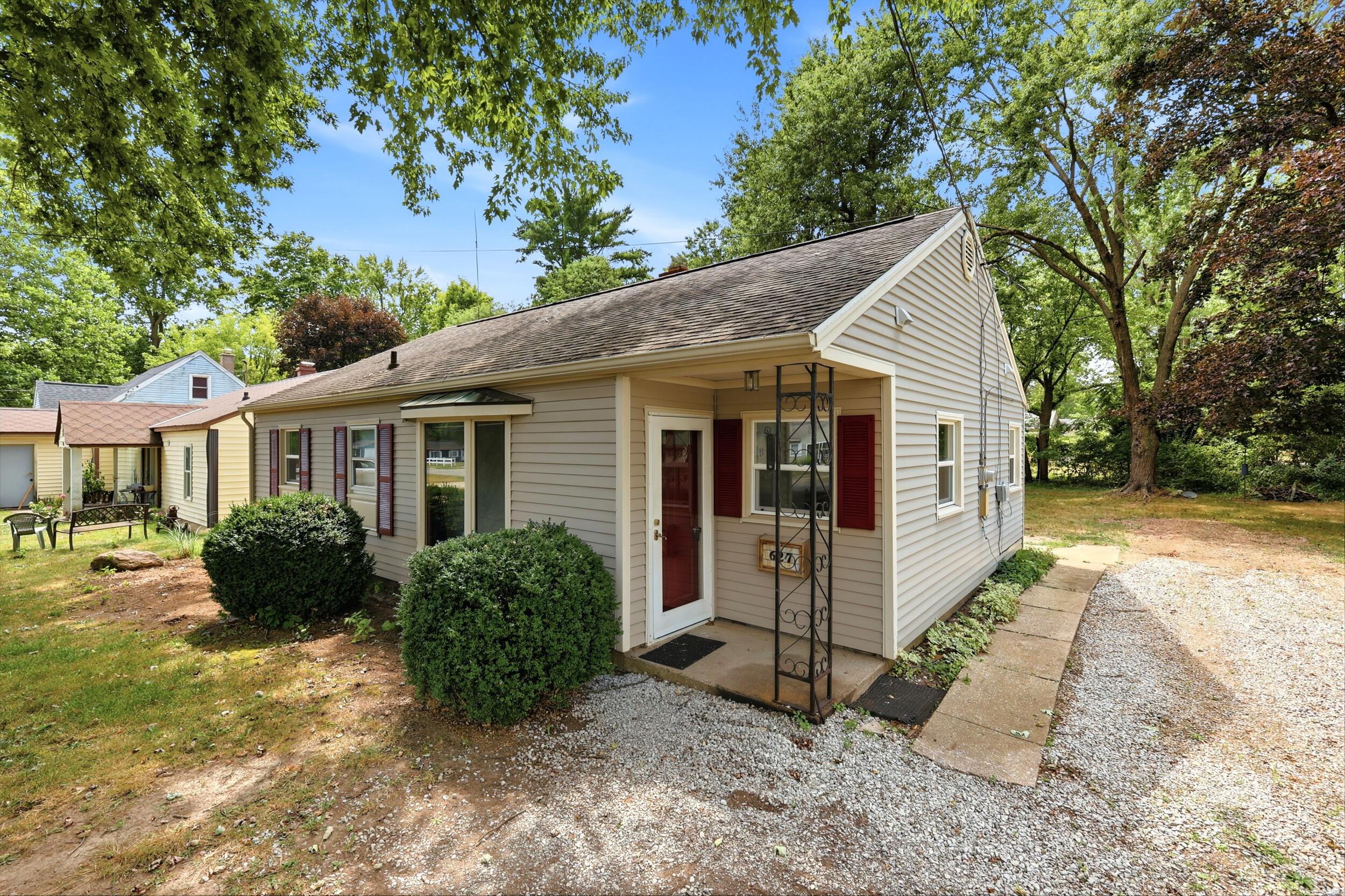 627 Clearview Street