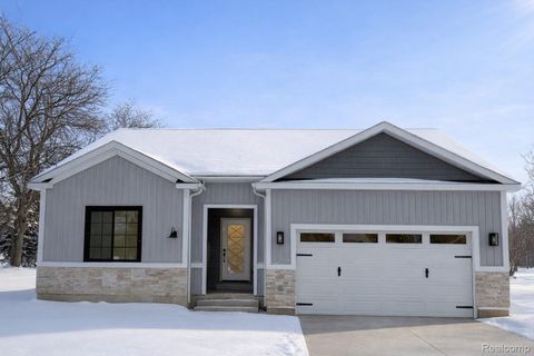 409 6 Mile Road NW Alpine Township MI 49321