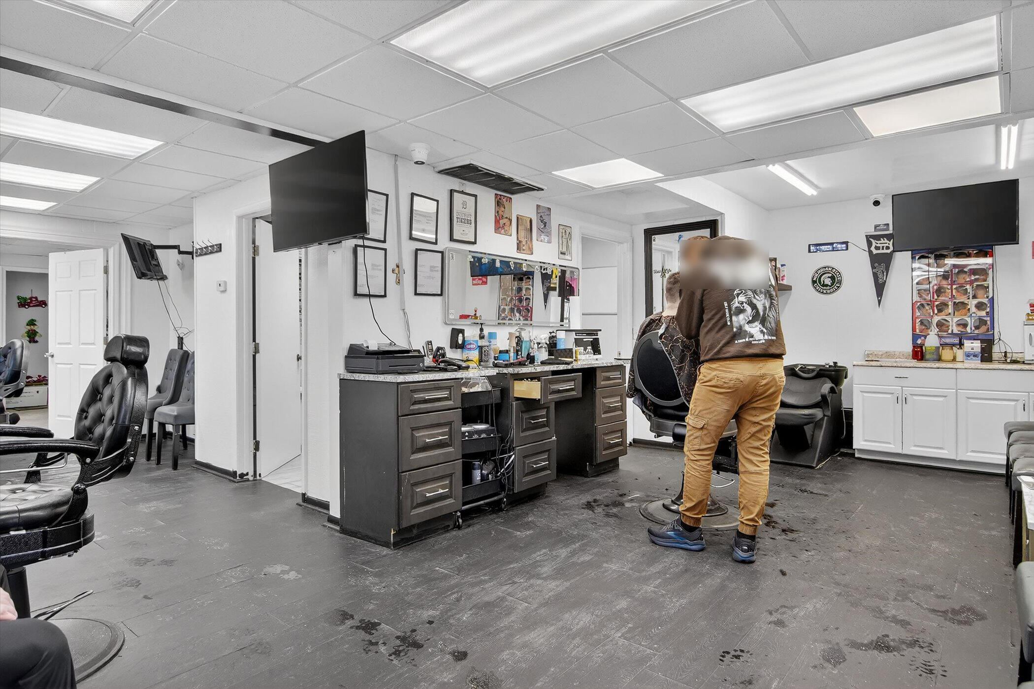 7045 Cooley Lake Road